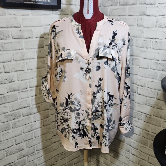 Calvin Klein Tops - Calvin Klein Floral Blouse SZ 2X